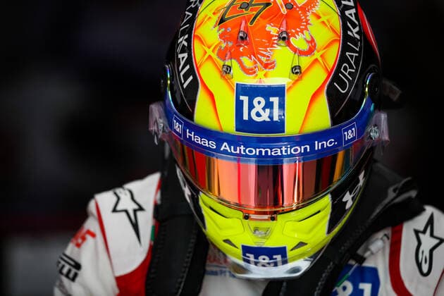 SCHUMACHER Mick (ger), Haas F1 Team VF-21 Ferrari, portrait helmet, casque, during the Formula 1 Ooredoo Qatar Grand Prix 2021, 20th round of the 2021 FIA Formula One World Championship, WM, Weltmeisterschaft from November 19 to 21, 2021 on the Losail International Circuit, in Lusail, Qatar - F1 - QATAR GRAND PRIX 2021 DPPI Panoramic 20211120_GOODEN_FG0D6435
