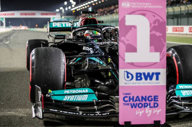HAMILTON Lewis (gbr), Mercedes AMG F1 GP W12 E Performance, portrait during the Formula 1 Ooredoo Qatar Grand Prix 2021, 20th round of the 2021 FIA Formula One World Championship, WM, Weltmeisterschaft from November 19 to 21, 2021 on the Losail International Circuit, in Lusail, Qatar - F1 - QATAR GRAND PRIX 2021 DPPI Panoramic  FGO06207