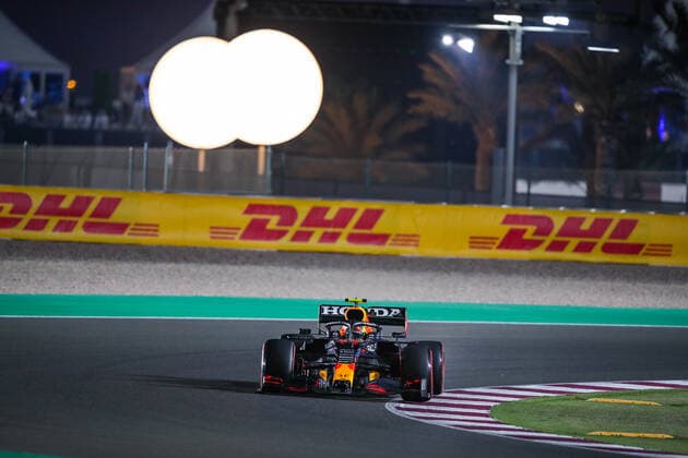 11 PEREZ Sergio (mex), Red Bull Racing Honda RB16B, action during the Formula 1 Ooredoo Qatar Grand Prix 2021, 20th round of the 2021 FIA Formula One World Championship, WM, Weltmeisterschaft from November 19 to 21, 2021 on the Losail International Circuit, in Lusail, Qatar - F1 - QATAR GRAND PRIX 2021 DPPI Panoramic  20211120_GOODEN_FG0D7208