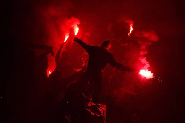 Bilder des Jahres 2021, Sport 11 November Sport Themen der Woche KW46 Sport Bilder des Tages Tribune fumigene - fumigenes - ambiance - supporters - drapeaux - FOOTBALL : Paris Saint Germain vs Nantes - Ligue 1 - Paris - 20 11 2021 FedericoPestellini Panoramic 