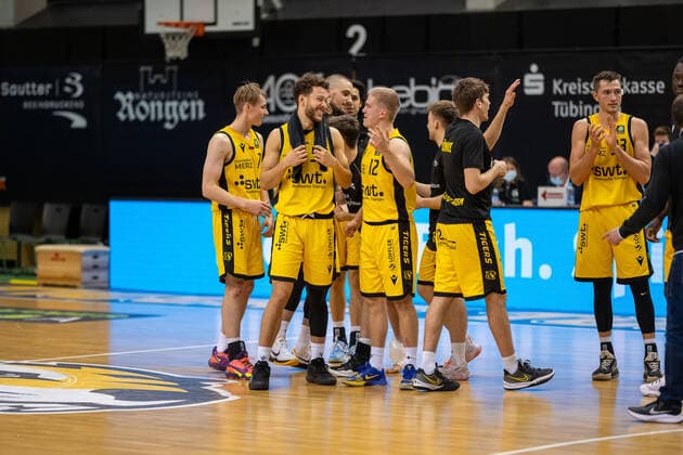 Tigers Tuebingen siegt ueber Rasta Vechta Tigers Tuebingen vs. Rasta Vechta, 2. Basketball Bundesliga, Pro A, Barmer 2 Basketball, 11. Spieltag , Spielzeit 2021 2022, 20.11.2021 Tigers Tuebingen vs Rasta Vechta, 2. Basketball Bundesliga, Pro A, Barmer 2 Basketball, 11. Spieltag, Spielzeit 2021 2022, 20.11.2021 Rottenburg am Neckar Copyright: xNinaxSanderx xEibnerxPressefotox EP_NSR
