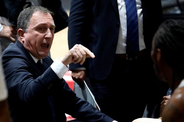 21.11.2021, easyCredit Basketball Bundesliga, BBL, Saison 2021 2022, Herren, Chemnitz Niners - MLP Academics Heidelberg Branislav Ignjatovic (Head-Coach), MLP Academics Heidelberg Chemnitz Messe Chemnitz Sachsen Germany