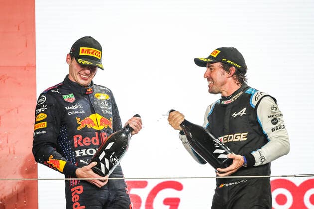 ALONSO Fernando (spa), Alpine F1 A521, VERSTAPPEN Max (ned), Red Bull Racing Honda RB16B, portrait podium during the Formula 1 Ooredoo Qatar Grand Prix 2021, 20th round of the 2021 FIA Formula One World Championship, WM, Weltmeisterschaft from November 19 to 21, 2021 on the Losail International Circuit, in Lusail, Qatar - F1 - QATAR GRAND PRIX 2021 - RACE DPPI Panoramic 20211121_GOODEN_FG0D8746