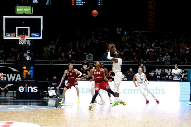 21.11.2021, easyCredit Basketball Bundesliga, BBL, Saison 2021 2022, Herren, Chemnitz Niners - MLP Academics Heidelberg Shyron Ely, MLP Academics Heidelberg Chemnitz Messe Chemnitz Sachsen Germany