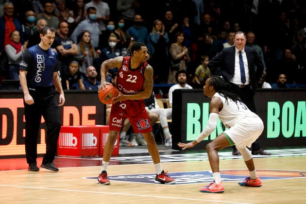 21.11.2021, easyCredit Basketball Bundesliga, BBL, Saison 2021 2022, Herren, Chemnitz Niners - MLP Academics Heidelberg Gerald Robinson, Niners Chemnitz, Robert Lowery, MLP Academics Heidelberg Chemnitz Messe Chemnitz Sachsen Germany