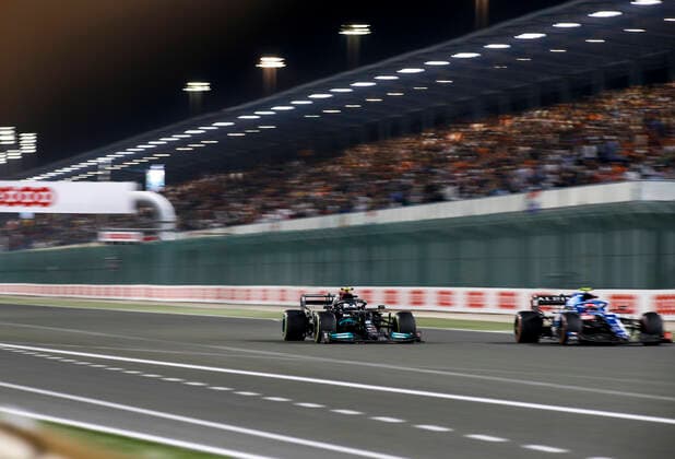 77 Valtteri Bottas (FIN, Mercedes-AMG Petronas F1 Team), F1 Grand Prix of Qatar at Losail International Circuit on November 21, 2021 in Doha, Qatar. (Photo by HOCH ZWEI) Doha Qatar