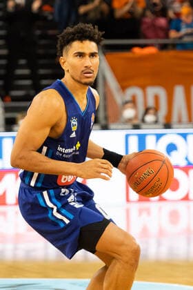 Maodo Lo (Alba Berlin, 0) GER, Ratiopharm Ulm vs. Alba Berlin, easycredit 1.Bundesliga Basketball, 08.Spieltag, Saison 2021 22, 21.11.2021 Ratiopharm Ulm vs. Alba Berlin, 1.Basketball Bundesliga Neu-Ulm Copyright: xEibner-Pressefoto RogerxBuerkex EP_EER
