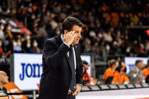 Israel Gonzalez (Alba Berlin, Chef Coach) GER, Ratiopharm Ulm vs. Alba Berlin, easycredit 1.Bundesliga Basketball, 08.Spieltag, Saison 2021 22, 21.11.2021 Ratiopharm Ulm vs. Alba Berlin, 1.Basketball Bundesliga Neu-Ulm Copyright: xEibner-Pressefoto RogerxBuerkex EP_EER