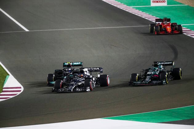 77 Valtteri Bottas (FIN, Mercedes-AMG Petronas F1 Team), 22 Yuki Tsunoda (JPN, Scuderia AlphaTauri Honda), 18 Lance Stroll (CAN, Aston Martin Cognizant F1 Team), F1 Grand Prix of Qatar at Losail International Circuit on November 21, 2021 in Doha, Qatar. (Photo by HOCH ZWEI) Doha Qatar