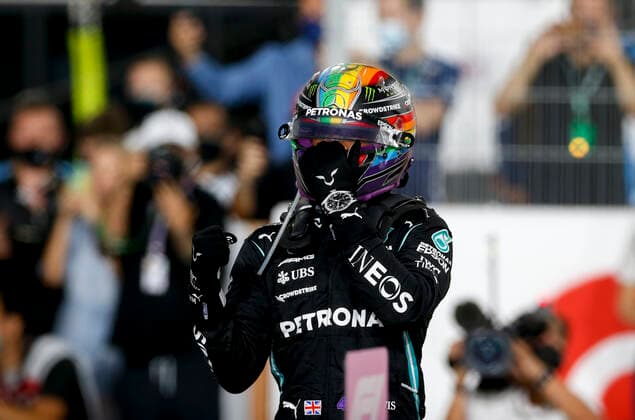 44 Lewis Hamilton (GBR, Mercedes-AMG Petronas F1 Team), F1 Grand Prix of Qatar at Losail International Circuit on November 21, 2021 in Doha, Qatar. (Photo by HOCH ZWEI) Doha Qatar