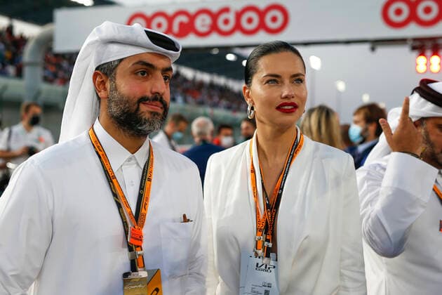 Formel 1, Adriana Lima besucht GP von Katar in Losail Adriana Lima, F1 Grand Prix of Qatar at Losail International Circuit on November 21, 2021 in Doha, Qatar. (Photo by HOCH ZWEI) Doha Qatar