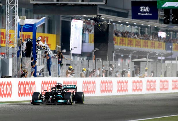 44 Lewis Hamilton (GBR, Mercedes-AMG Petronas F1 Team), F1 Grand Prix of Qatar at Losail International Circuit on November 21, 2021 in Doha, Qatar. (Photo by HOCH ZWEI) Doha Qatar