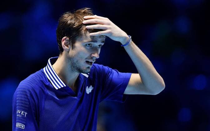 November 21, 2021, TORINO, Italia: Daniil Medvedev of Russi reacts during the match against Alexander Zverev of Germany at the Nitto ATP, Tennis Herren Finals in Turin, Italy, 21 November 2021.ANSA ALESSANDRO DI MARCO Tennis: Nitto ATP Finals in Turin  - ZUMAa110 20211121_zaf_a110_103 Copyright: xAlessandroxDixMarcox