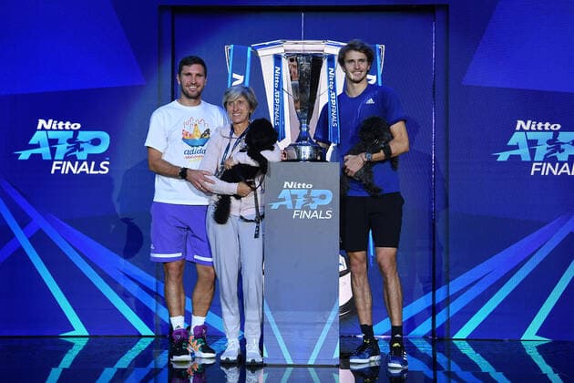 Alexander Zverev his mum and his brother Micha Zverev TENNIS : Nitto ATP, Tennis Herren finals 2021 - 21 11 2021 AntoineCouvercelle Panoramic 