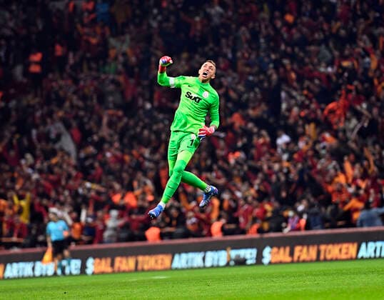 Goalkeeper Fernando Muslera of Galatasaray during the Turkish super league big derby match between Galatasaray and Fenerbahce at NEF stadium in Istanbul , Turkey on November 21, 2021. 