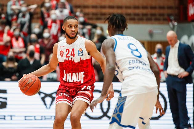 GER, Würzburg, s.Oliver Arena, 21.11.2021, emspor, emonline, despor, deonline, s.Oliver Wuerzburg vs. Fraport Skyliners Frankfurt, easyCredit BBL, 8. Spieltag Bild: Cameron Hunt (s.Oliver Wuerzburg) Copyright: HMBxMedia JulienxBecker