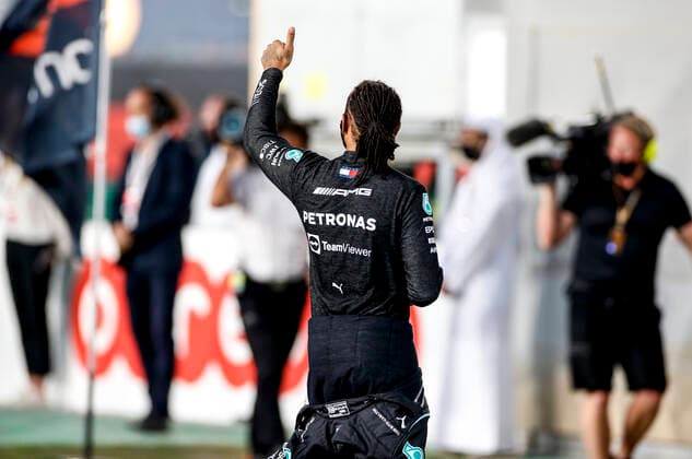 HAMILTON Lewis (gbr), Mercedes AMG F1 GP W12 E Performance, portrait during the Formula 1 Ooredoo Qatar Grand Prix 2021, 20th round of the 2021 FIA Formula One World Championship, WM, Weltmeisterschaft from November 19 to 21, 2021 on the Losail International Circuit, in Lusail, Qatar - F1 - QATAR GRAND PRIX 2021 - RACE DPPI Panoramic  F12021GP20QAT_JK234378