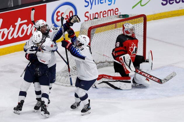 November 21, 2021, Kingston, Ontario, Canada: The United States Hilary Knight (21) celebrates her overtime goal with teammates Jincy Dunne (19) and Kendall Coyne Schofield (26) during the Rivalry series against Canada, in Kingston, Ont., Sunday, Nov. 21, 2021. Canada News - November 21, 2021 - ZUMAc35_ 0142515255st Copyright: xLarsxHagbergx