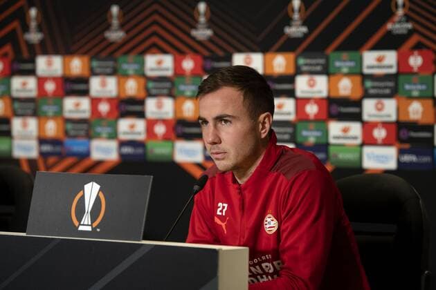 EINDHOVEN - Mario Gotze of PSV during the press conference, PK, Pressekonferenz in the run-up to the UEFA Europa League group match against Sturm Graz. ANP OLAF KRAAK UEFA Europa League 2021 2022 xVIxANPxSportx xxANPxIVx