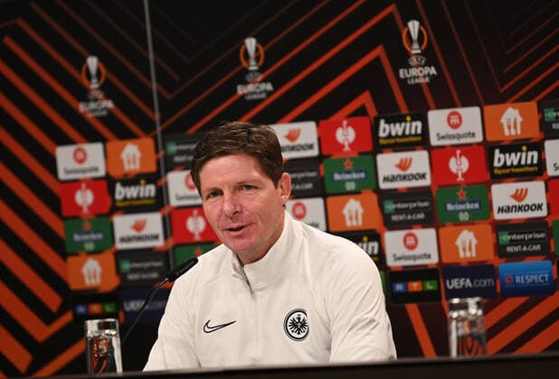 24.11.2021, xjhx, Fussball UEFA Europa League, Eintracht Frankfurt - Training und Pressekonferenz emspor, v.l. Trainer Oliver Glasner (Eintracht Frankfurt) zautz (DFL DFB REGULATIONS PROHIBIT ANY USE OF PHOTOGRAPHS as IMAGE SEQUENCES and or QUASI-VIDEO) Frankfurt am Main