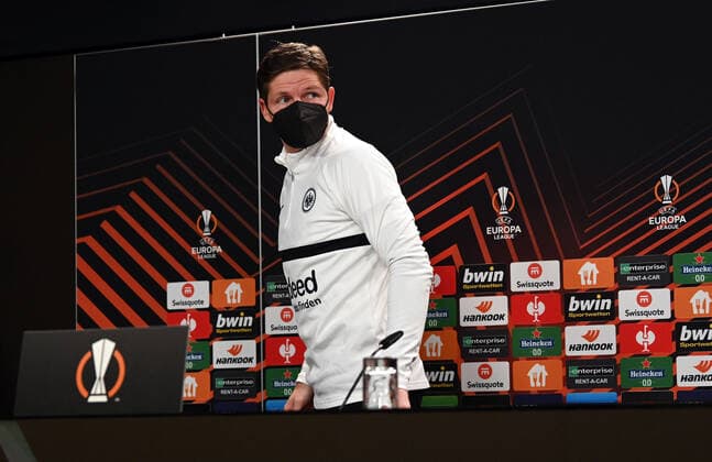 24.11.2021, xjhx, Fussball UEFA Europa League, Eintracht Frankfurt - Training und Pressekonferenz emspor, v.l. Trainer Oliver Glasner (Eintracht Frankfurt) zautz (DFL DFB REGULATIONS PROHIBIT ANY USE OF PHOTOGRAPHS as IMAGE SEQUENCES and or QUASI-VIDEO) Frankfurt am Main