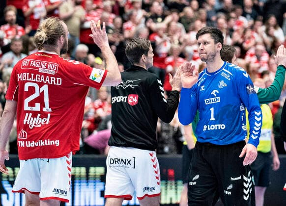 Kiels maalmand Niklas Landin efter nederlaget i Champions League kampen mellem Aalborg Haandbold og THW Kiel i Sparekassen Danmark Arena Aalborg, onsdag den 24. november 2021.. , Aalborg Jylland Denmark Copyright: HenningxBagger HenningxBaggerx COP101 spdk20211124-203617-L