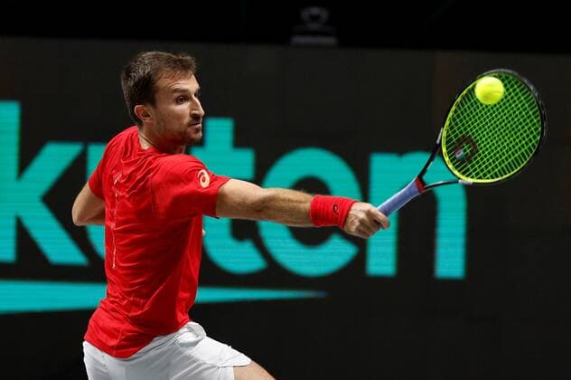 Canadian tennis player Steven Diez in action against Swedish Elias Ymer during the Davis Cup Final tennis match held at Madrid Arena, in Madrid, central Spain, 25 November 2021. Canada vs. Sweden !ACHTUNG: NUR REDAKTIONELLE NUTZUNG!  Copyright: xRodrigoxJimenezx GRAF1393 20211125-b725a9c732faef6d4d2c92b35dbf02bb01e7437e