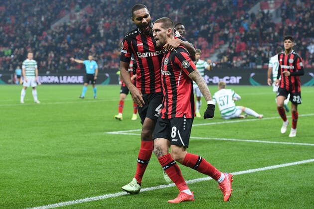 Sport Bilder des Tages Fußball Europa League Gruppenphase 5. Spieltag Bayer 04 Leverkusen - Celtic Glasgow am 25.11.2021 in der BayArena in Leverkusen Torjubel zum 1:0 durch Robert Andrich ( Leverkusen )