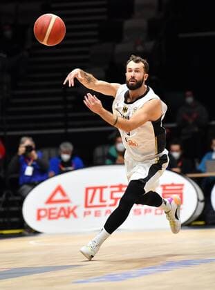 Sport Bilder des Tages 25.11.2021 - Basketball - Länderspiel - Qualifikation Weltmeisterschaft- World Cup European Qualifiers - Deutschland ( Germany ) vs Estland ( Estonia ) - - Bastian Doreth (13, Deutschland ) Freisteller Einzelbild