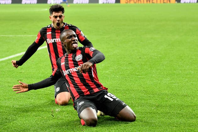 Leverkusen, Bayarena, 25.11.21, GER, Herren, UEFA Europa League, Saison 2021-2022, Bayer 04 Leverkusen - Celtic Glasgow Bild: Moussa Diaby (Leverkusen) jubelt nach seinem Tor zum 3:2 Nur fuer journalistische Zwecke! Only for editorial use! Nordrhein-Westfalen Deutschland