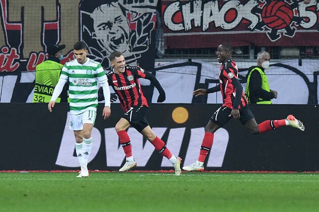 Fußball Europa League Gruppenphase 5. Spieltag Bayer 04 Leverkusen - Celtic Glasgow am 25.11.2021 in der BayArena in Leverkusen Torjubel zum 3:2 durch Moussa Diaby ( Leverkusen )