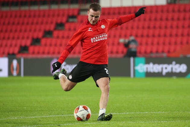 Eindhoven, Niederlande 25. November 2021: Europa League - 2021 2022 - PSV Eindhoven vs. Sturm Graz Mario Goetze Götze (PSV Eindhoven) Philips-Stadion Copyright: xFotostandx xvanxderxVeldenx