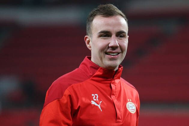 Sport Bilder des Tages Eindhoven, Niederlande 25. November 2021: Europa League - 2021 2022 - PSV Eindhoven vs. Sturm Graz Mario Goetze Götze (PSV Eindhoven) Philips-Stadion Copyright: xFotostandx xvanxderxVeldenx