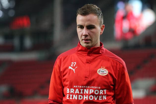 Eindhoven, Niederlande 25. November 2021: Europa League - 2021 2022 - PSV Eindhoven vs. Sturm Graz Mario Goetze Götze (PSV Eindhoven) Philips-Stadion Copyright: xFotostandx xvanxderxVeldenx