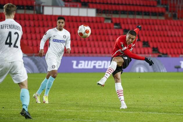 EINDHOVEN - 25-11-2021, Philips stadion. Europa League, season 2021-2022. during the match PSV - Sturm Graz. PSV player Carlos Vinicius PSV - Sturm Graz  x14465172x Copyright: