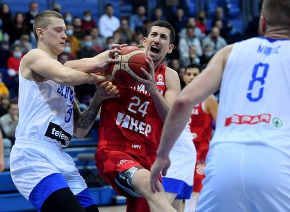 Sport Bilder des Tages Croatia v Slovenia: 2023 Basketball World Cup Qualifications during the 2023 Basketball World Cup qualifications, Group C game between Croatia and Slovenia at Basketball Center Drazen Petrovic on November 25, 2021 in Zagreb, Croatia. MarkoxLukunic PIXSELL
