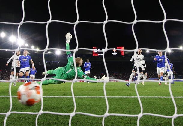 Filip Mladenovic of Legia Warsaw scores his sides first goal Leicester City v Legia Warsaw, UEFA Europa League football match, Group C, King Power Stadium, Leicester, UK - 25 November 2021 Photo: Michael Zemanek Newspix.pl --- Newspix.pl  MZ4_6294