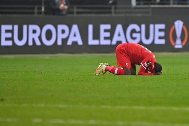 FRANKFURT, GERMANY - NOVEMBER 25 : Ally Samatta Mbwana forward of Antwerp FC during the UEFA Europa League Group stage D match between Eintracht Frankfurt and Royal Antwerp FC on November 25, 2021 in Frankfurt, Germany, 25 11 21 ( Frankfurt v Antwerp FC - UEFA Europa League PhotoNews Panoramic 
