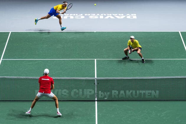211125 Robert Lindstedt and AndrÃ Göransson of Sweden during the Davis Cup Finals group stage tennis match between Canada and Sweden on November 25, 2021 in Madrid. Photo: Mathias Bergeld BILDBYRAN kod MB MB0271 tennis davis cup davis cup finals davis cup finals 2021 canada sweden bbeng sverige kanada Copyright: MATHIASxBERGELD BB211125MB119