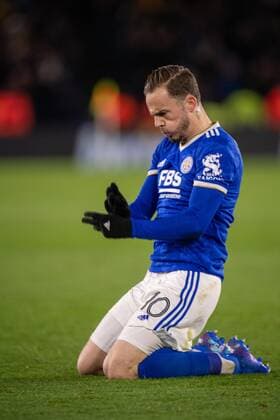 LEICESTER, ENGLAND - NOVEMBER 25: James Maddison of Leicester City celebrates after scoring goal during the UEFA Europa League group C match between Leicester City and Legia Warszawa at The King Power Stadium on November 25, 2021 in Leicester, United K Leicester City v Legia Warszawa: Group C - UEFA Europa League Copyright: xSebastianxFrej MBxMediax