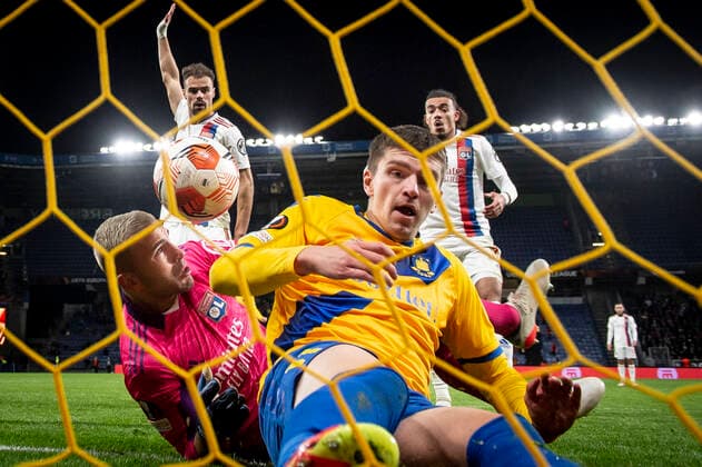 Broendby IFs Mikael Uhre scorer til 1-0 under Europa League kampen mellem Broendby IF og Olympique Lyonnais paa Broendby Stadion i Broendby, torsdag den 25. november 2021.. , Broendby Denmark Copyright: RitzauxScanpix MadsxClausxRasmussenx cop101 spdk20211125-232824-L
