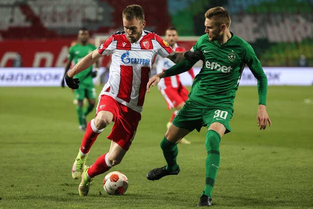 (211126) -- BELGRADE, Nov. 26, 2021 -- Crvena Zvezda s Aleksandar Katai (L) vies with Ludogorets Igor Plastun during the UEFA Europa League Group F football match Crvena Zvezda and Ludogorets in Belgrade, Serbia on Nov. 25, 2021. (Photo by Xinhua) (SP)SERBIA-BELGRADE-FOOTBALL-UEFA-EUROPA LEAGUE-CRVENA ZVEZDA VS LUDOGORETS PredragxMilosavljevic 
