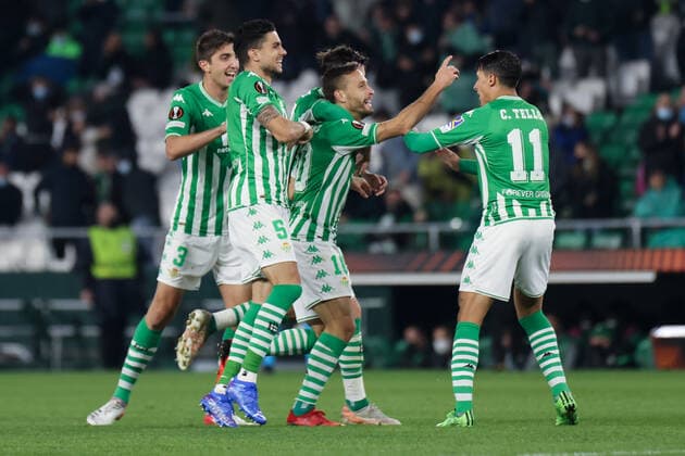 November 25, 2021, Seville, Seville, Spain: Sergio Canales of Real Betis celebrate a goal during the UEFA Europa League Group G stage match between Real Betis and Ferencv¡rosi TC at Benito Villamarin Stadium on November 25, 2021 in Seville, Spain. Seville Spain - ZUMAd159 0142871080st Copyright: xJosexLuisxContrerasx
