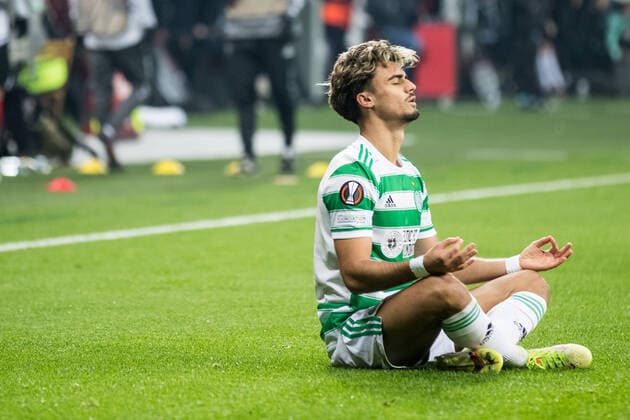 UEL: Bayer 04 Leverkusen - Celtic FC; 25.11.2021 Jota (Celtic FC, 17) nach dem 1:2 UEL: Bayer 04 Leverkusen - Celtic FC, BayArena Leverkusen Copyright: xBEAUTIFULxSPORTS Wunderlx