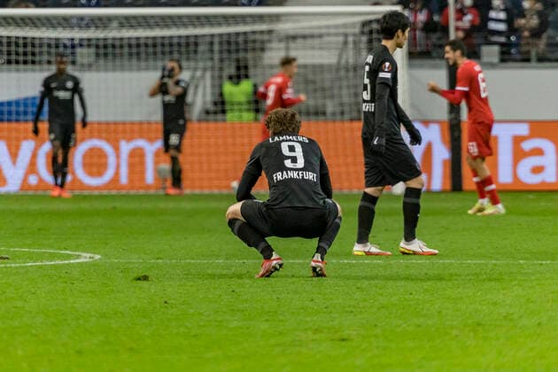 UEFA Europa League, Eintracht Frankfurt vs. Royal Antwerpen FC, Frankfurt, Deutsche Bank Park, 25.11.2021 Sam Lammers (Eintracht Frankfurt 9), Eintracht Frankfurt vs. Royal Antwerpen FC, Frankfurt, Deutsche Bank Park, 25.11.2021 Copyright: xBEAUTIFULxSPORTS Gawlikx