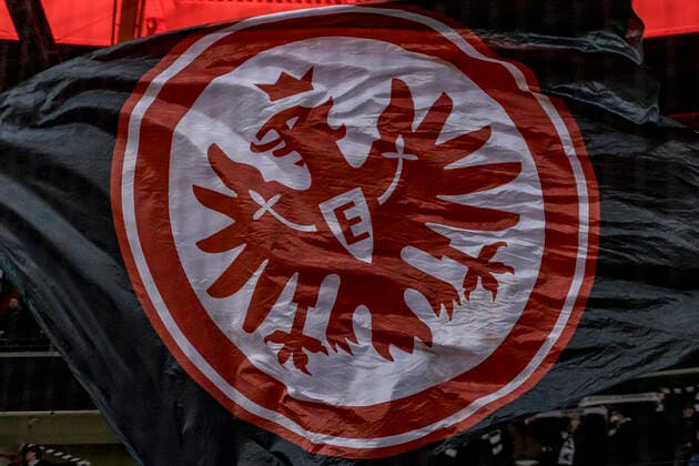 UEFA Europa League, Eintracht Frankfurt vs. Royal Antwerpen FC, Frankfurt, Deutsche Bank Park, 25.11.2021 SGE Eintracht Fahne, Eintracht Frankfurt vs. Royal Antwerpen FC, Frankfurt, Deutsche Bank Park, 25.11.2021 Copyright: xBEAUTIFULxSPORTS Gawlikx