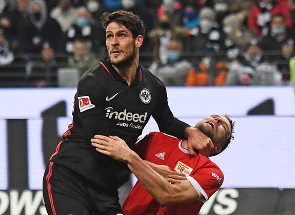 Sport Themen der Woche KW47 Sport Bilder des Tages 28.11.2021, xjhx, Fussball 1.Bundesliga, Eintracht Frankfurt - Union Berlin emspor, v.l. Goncalo Paciencia (Eintracht Frankfurt) Marvin Friedrich (1. FC Union Berlin) Zweikampf, Aktion, action, battle for the ball (DFL DFB REGULATIONS PROHIBIT ANY USE OF PHOTOGRAPHS as IMAGE SEQUENCES and or QUASI-VIDEO) Frankfurt am Main *** 28 11 2021, xjhx, Fussball 1 Bundesliga, Eintracht Frankfurt Union Berlin emspor, v l Goncalo Paciencia Eintracht Frankfurt Marvin Friedrich 1 FC Union Berlin Zweikampf, Aktion, action, battle for the ball DFL DFB REGULATIONS PROHIBIT ANY USE OF PHOTOGRAPHS as IMAGE SEQUENCES and or QUASI VIDEO Frankfurt am Main