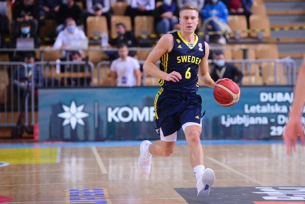 211128 Tobias Borg of Sweden during the FIBA 2023 World Cup Qualifier basketball match between Slovenia and Sweden on November 28, 2021 in Koper, Slovenia. Photo: Martin Metelko BILDBYRAN Cop 277 basket basket world cup-qualifier basketball bbeng fiba basket 2021 slovenia slovenien sverige sweden vm-kval Copyright: MARTINxMETELKO BB211128ZF032