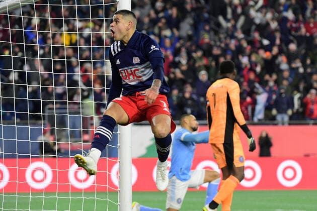 November 30, 2021: New England Revolution forward Gustavo Bou (7) reacts to a game tying overtime goal during the Audi 2021 MLS, Fussball Herren, USA Cup Playoffs, Eastern Conference Semifinal Round between New York City FC and the New England Revolution held at Gillette Stadium in Foxborough Massachusetts. New York FC eliminated the Revolution in a shootout 3-2. CSM Foxborough USA - ZUMAc04_ 20211130_zaf_c04_063 Copyright: xEricxCanhax