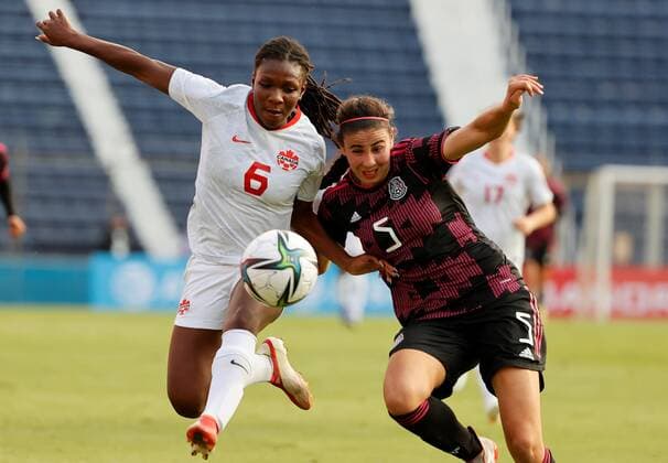 Jimena Lopez (R) of Mexico disputes the ball with Deanne Rose of Canada, during a friendly preparation match between Mexico and Canada, played at the Ciudad de los Deportes Stadium, in Mexico City, Mexico, 30 November 2021. Mexico - Canada !ACHTUNG: NUR REDAKTIONELLE NUTZUNG!  Copyright: xJosexMendezx AME1800 20211130-635e388d78c6c89315c177a32c9da2ef5cfb0d77